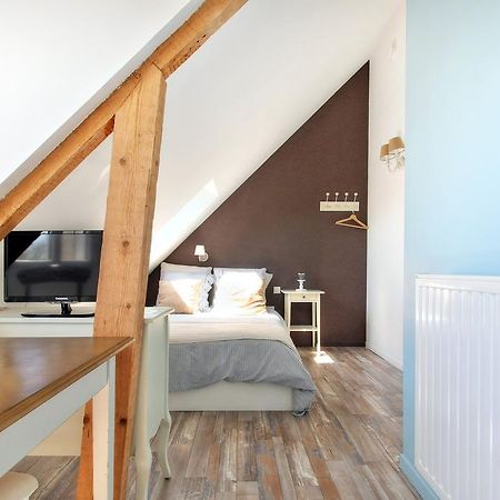 Les Gites D'Emilie Melesse Exterior foto