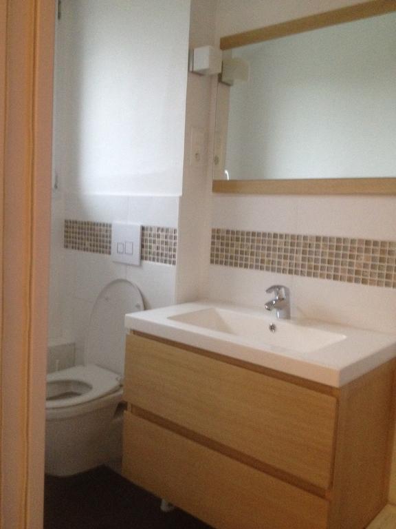 Les Gites D'Emilie Melesse Habitación foto
