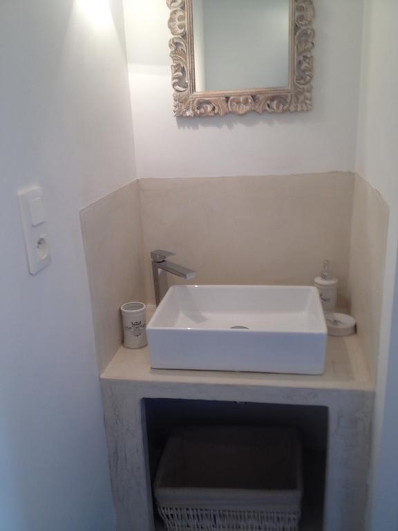 Les Gites D'Emilie Melesse Habitación foto