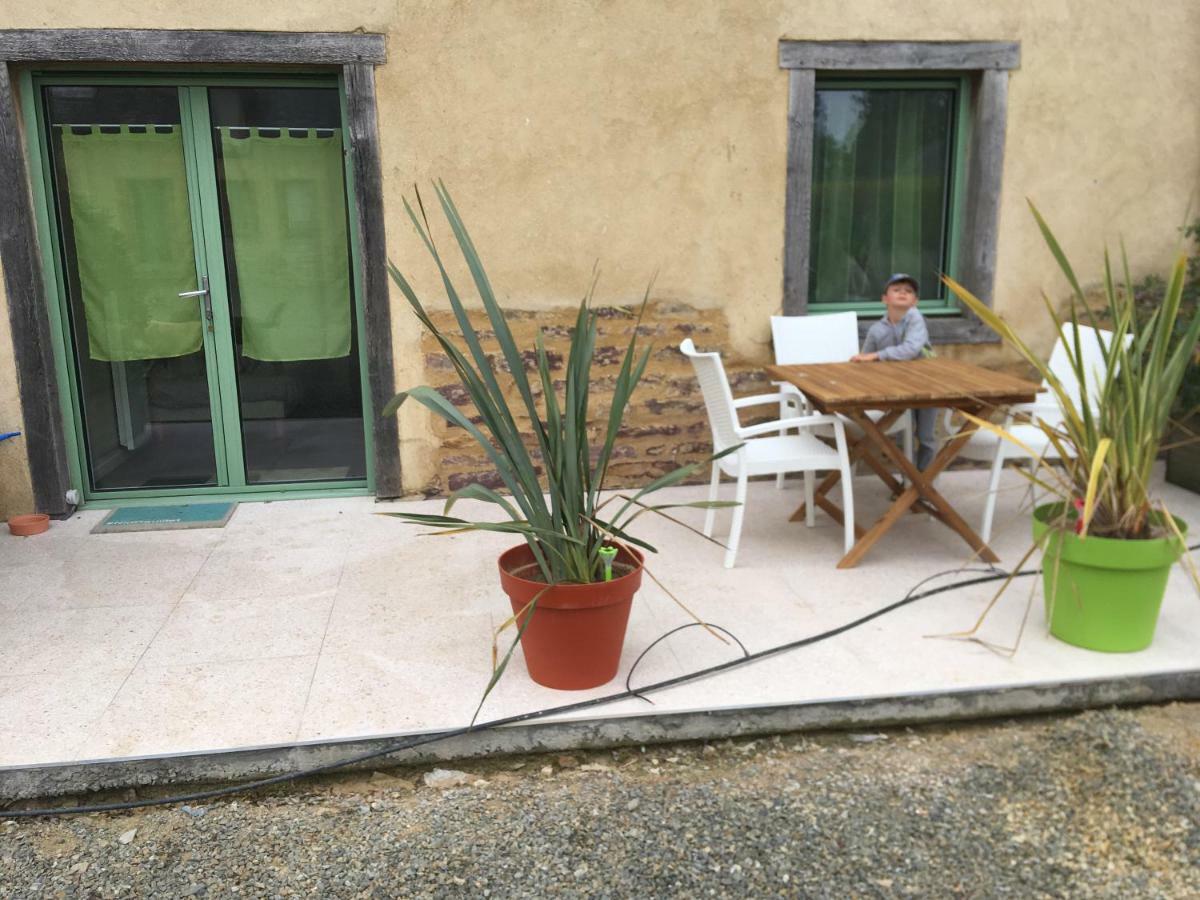 Les Gites D'Emilie Melesse Exterior foto