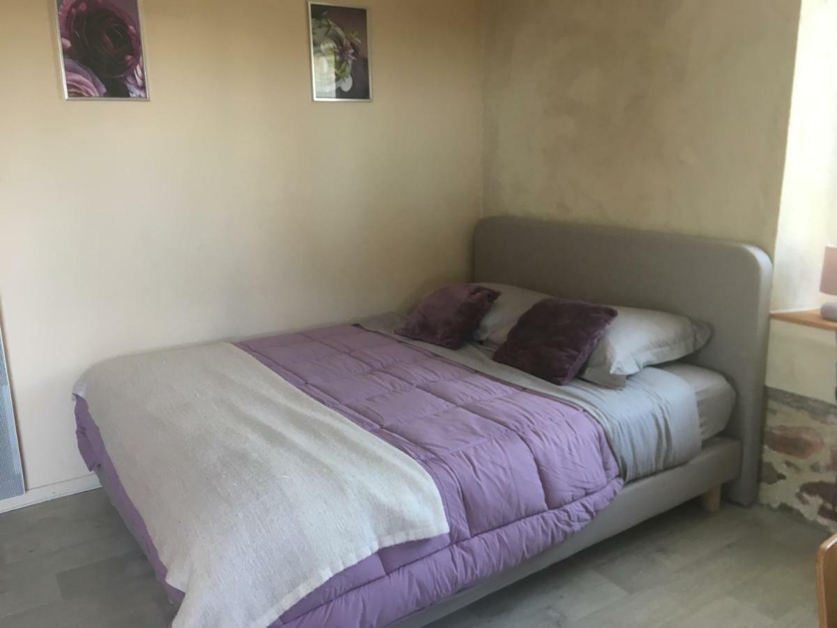 Les Gites D'Emilie Melesse Exterior foto